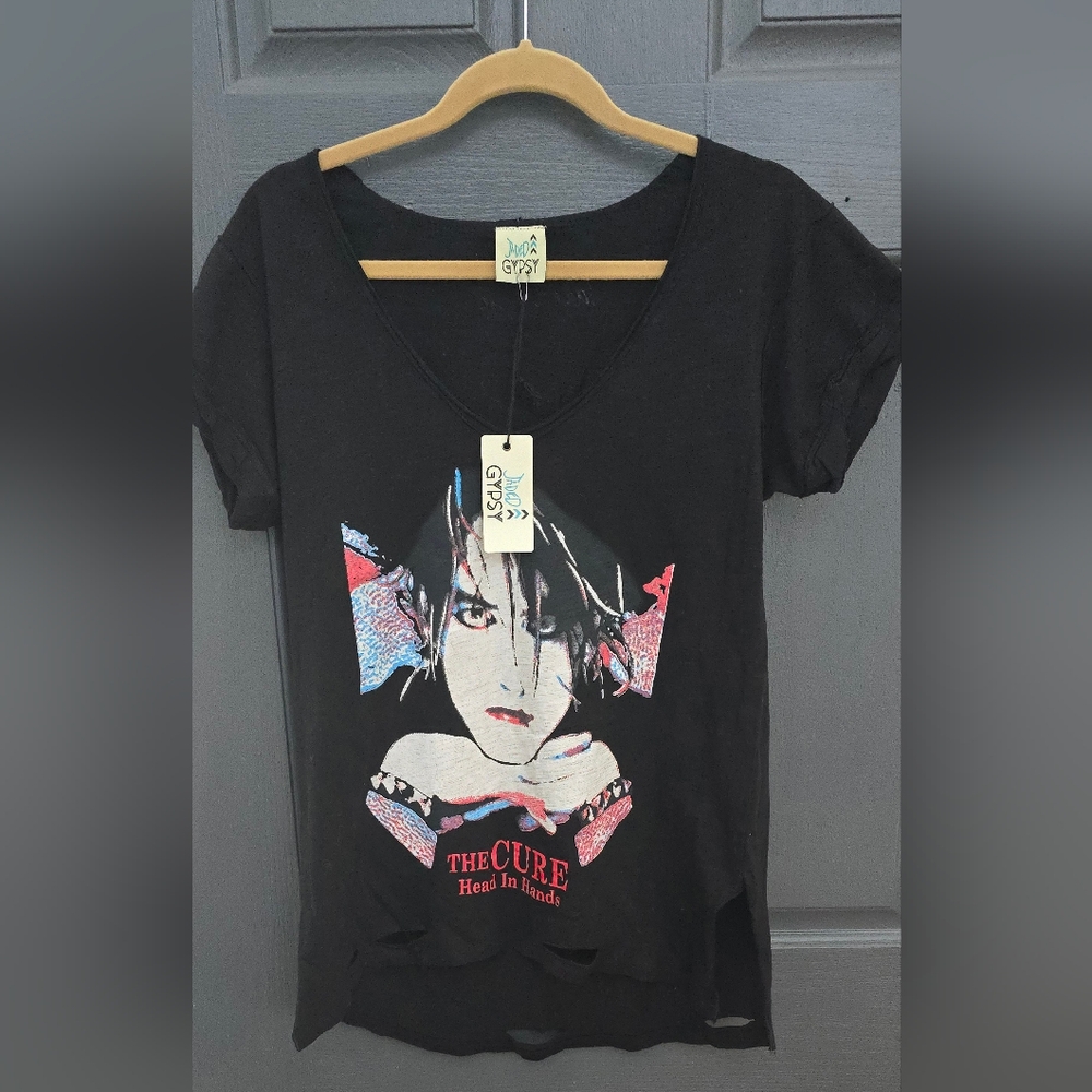 NWT JADED GYPSY Distressed V-Neck THE CURE T-shirt S/M